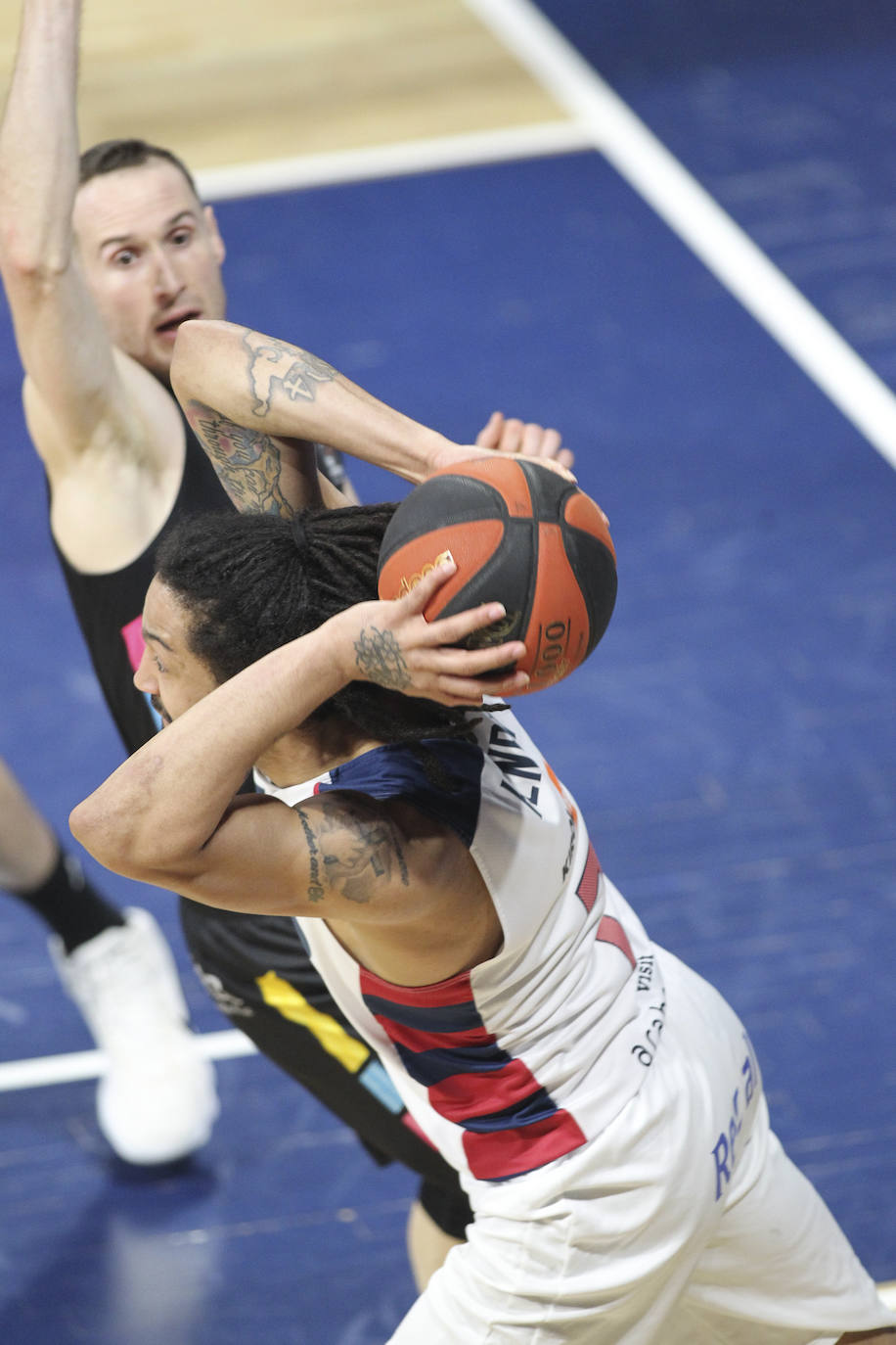 Fotos: Las mejores imágenes del Tenerife-Baskonia