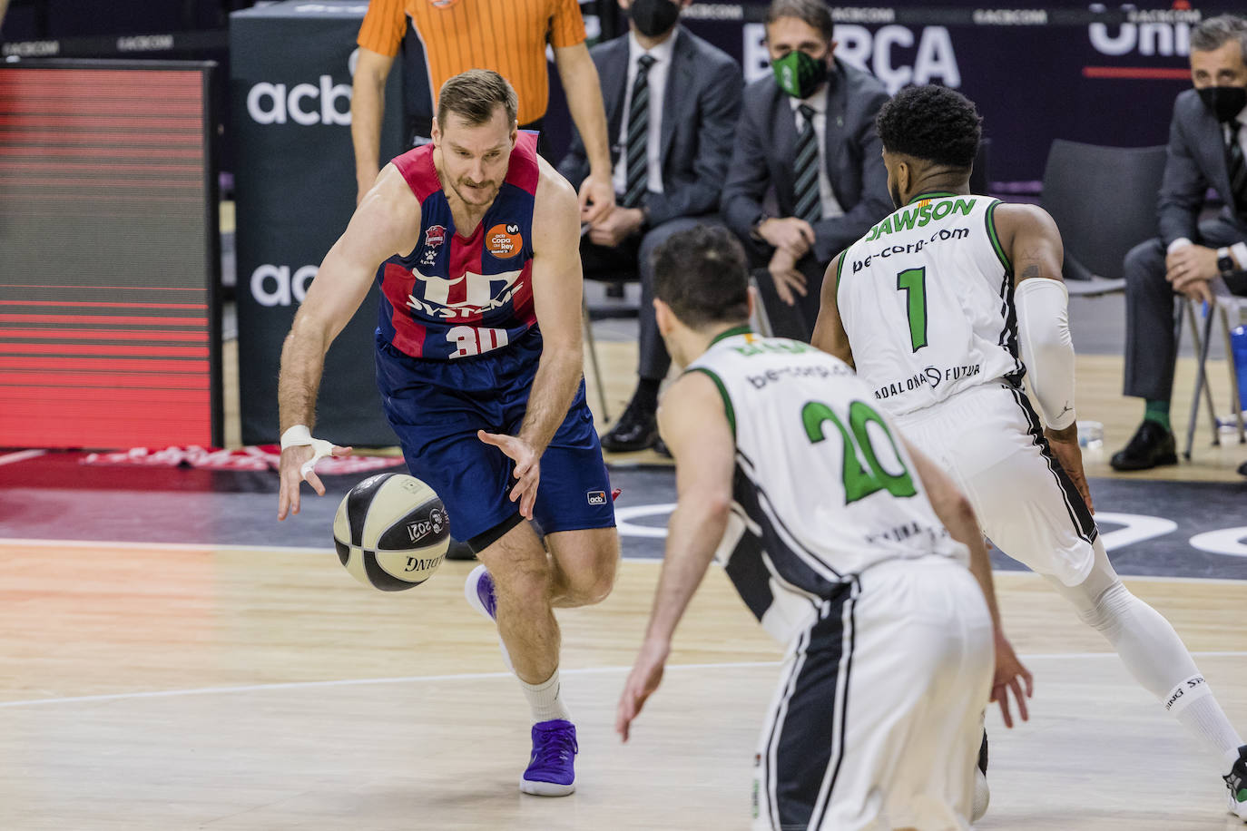 Fotos: Las mejores imágenes del Baskonia-Joventut