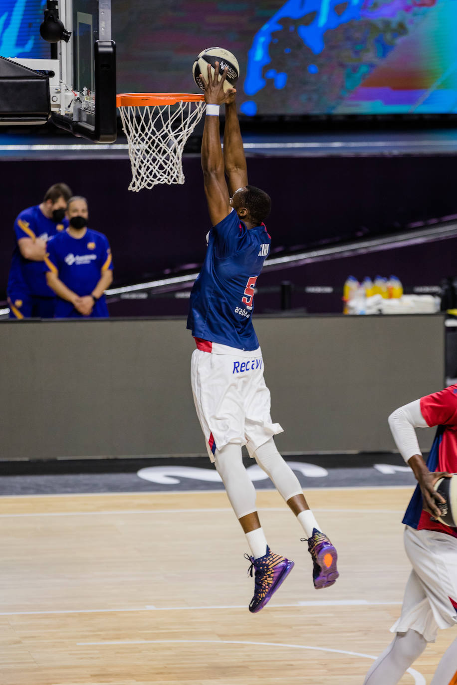 Fotos: Las mejores imágenes del Barcelona - TD Systems Baskonia de la semifinal de la Copa del Rey2021