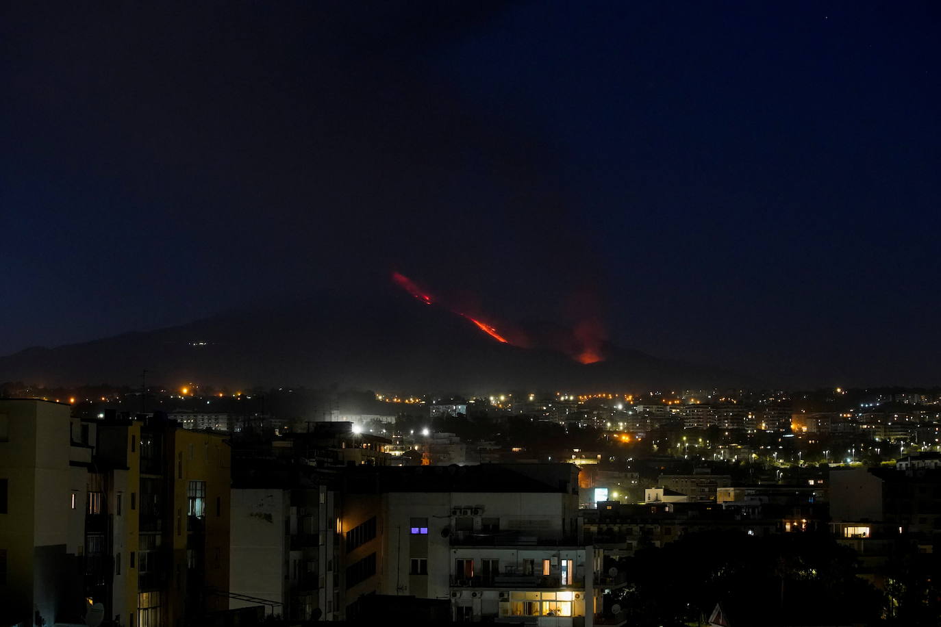 Fotos: El volcán Etna vuelve a rugir