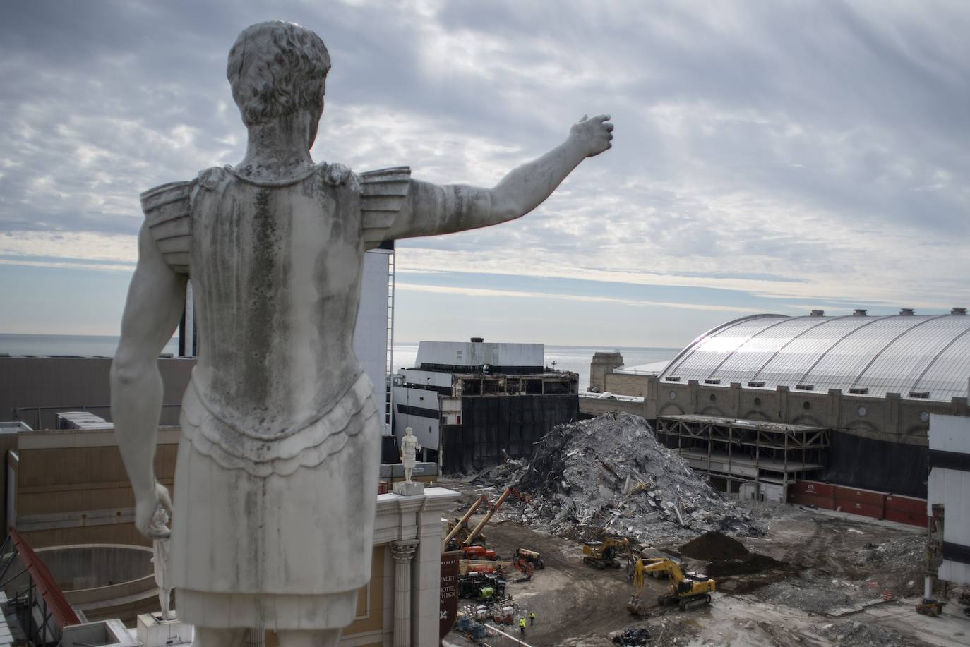 Fotos: Derribado el casino que Trump construyó en Atlantic