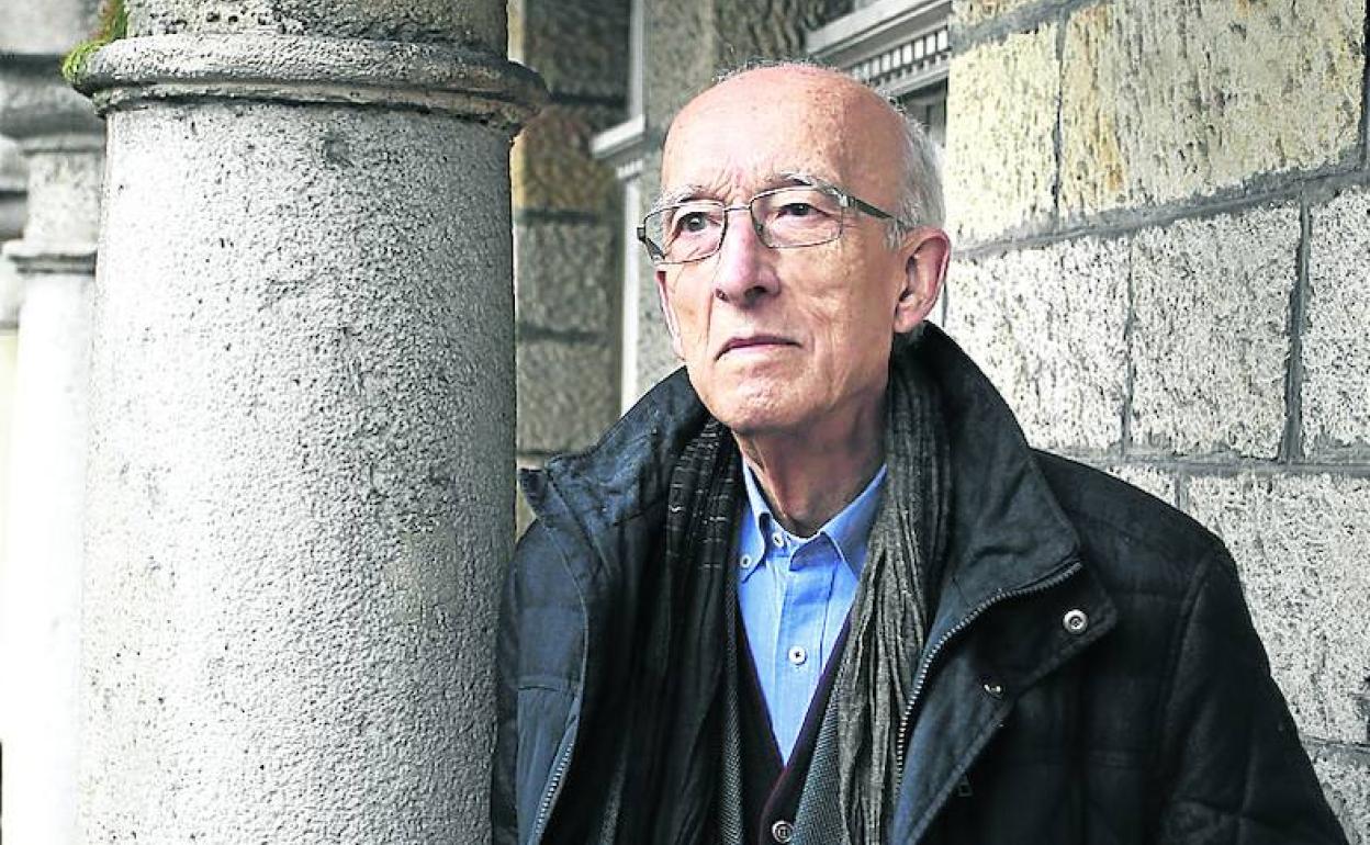 Aguirre siguió el Concilio mientras estudiaba en Roma. 