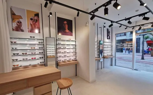 La marca gafas española que está revolucionando el mundo de la óptica se hace un hueco en Bilbao | El Correo