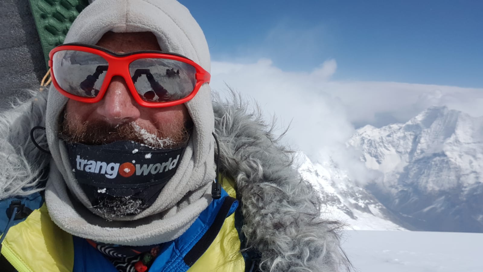 Fotos: Txikon se plantea prorrogar el permiso de expedición para un nuevo ataque a cima