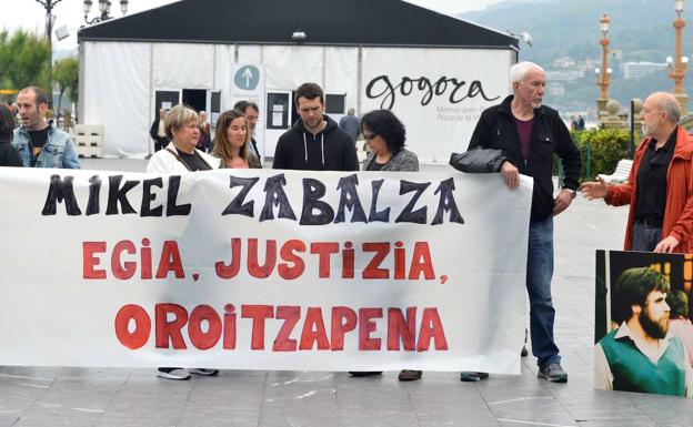 Homenaje a Mikel Zabalza en San Sebastián. /