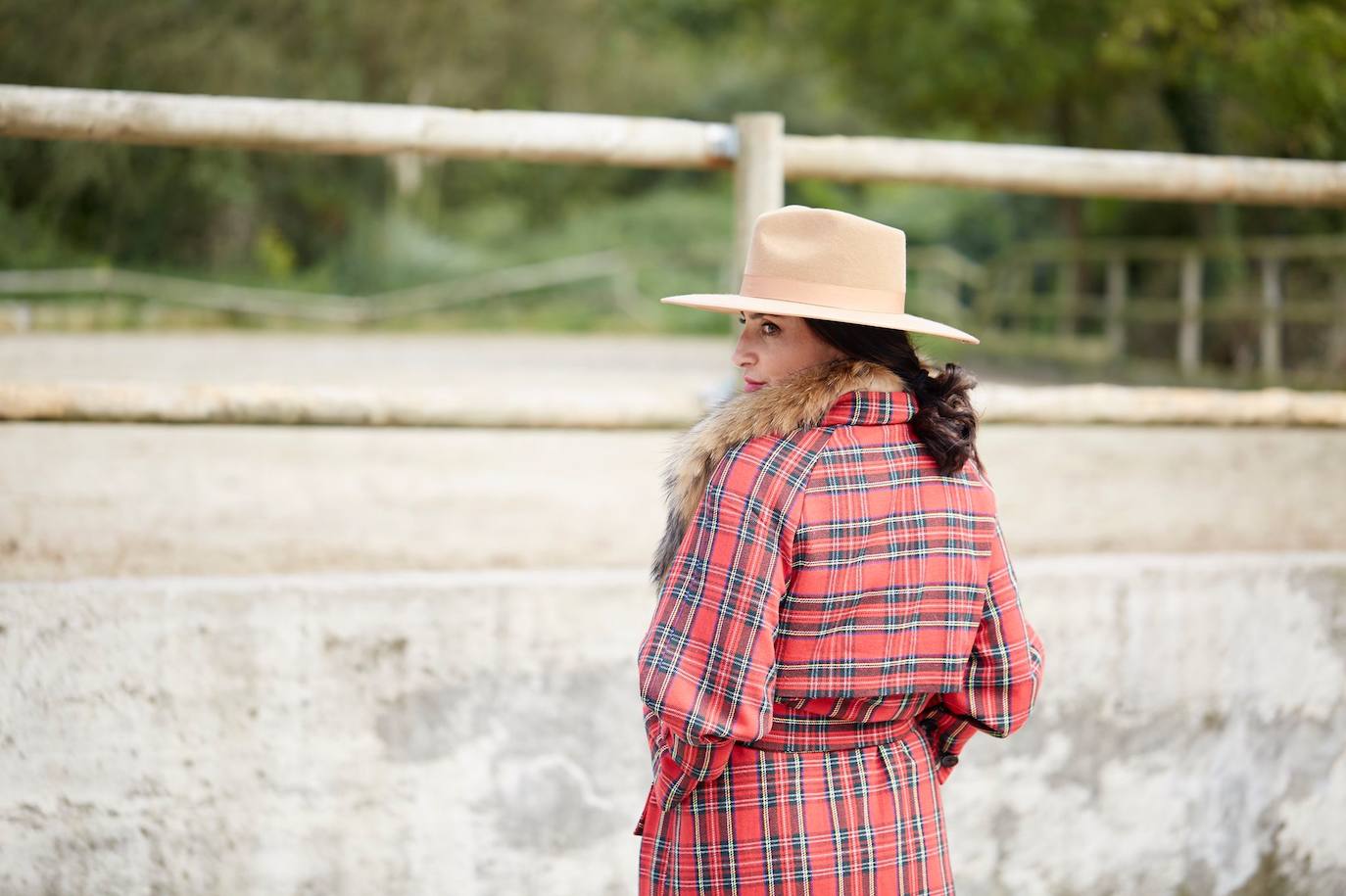 Fotos: Oihana, la diseñadora que revoluciona la moda desde su taller de Zalla