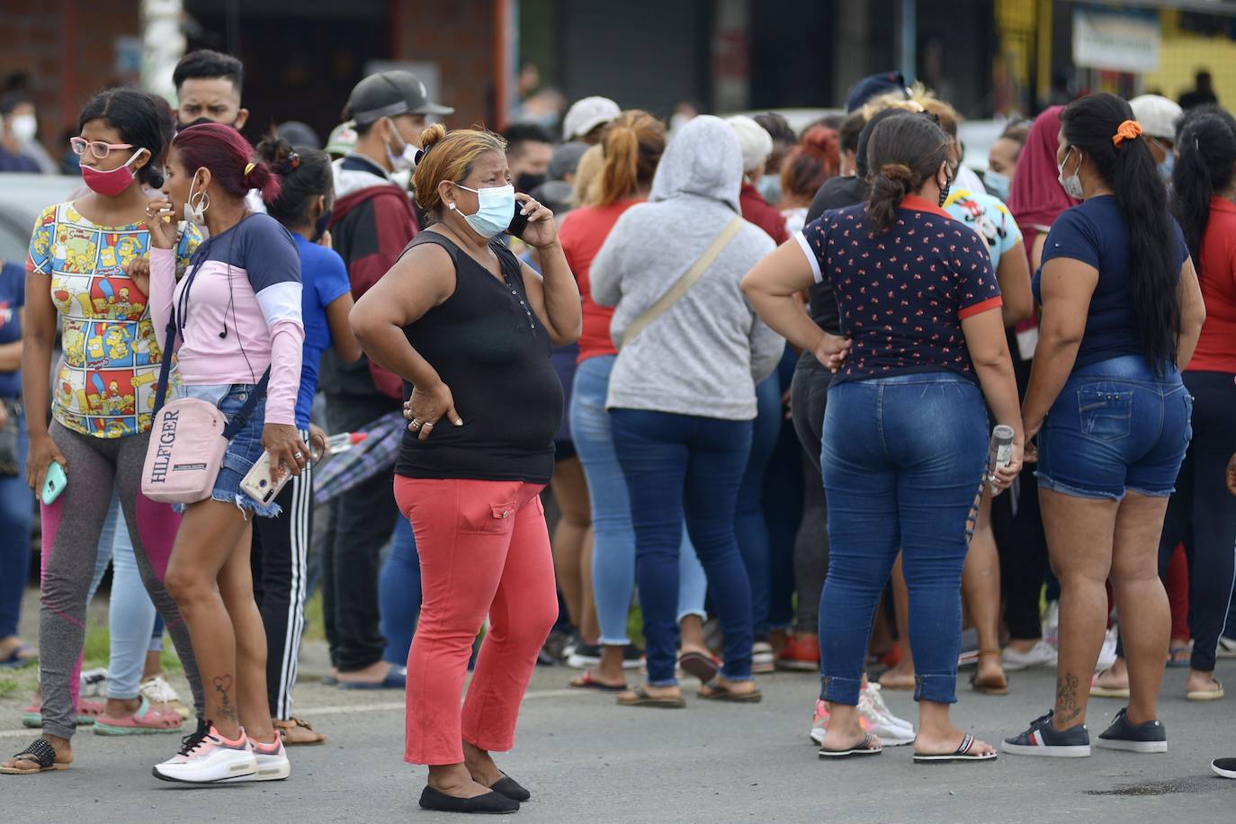 Fotos: Despliegue militar tras un motín en la cárcel de Guayaquil en Ecuador