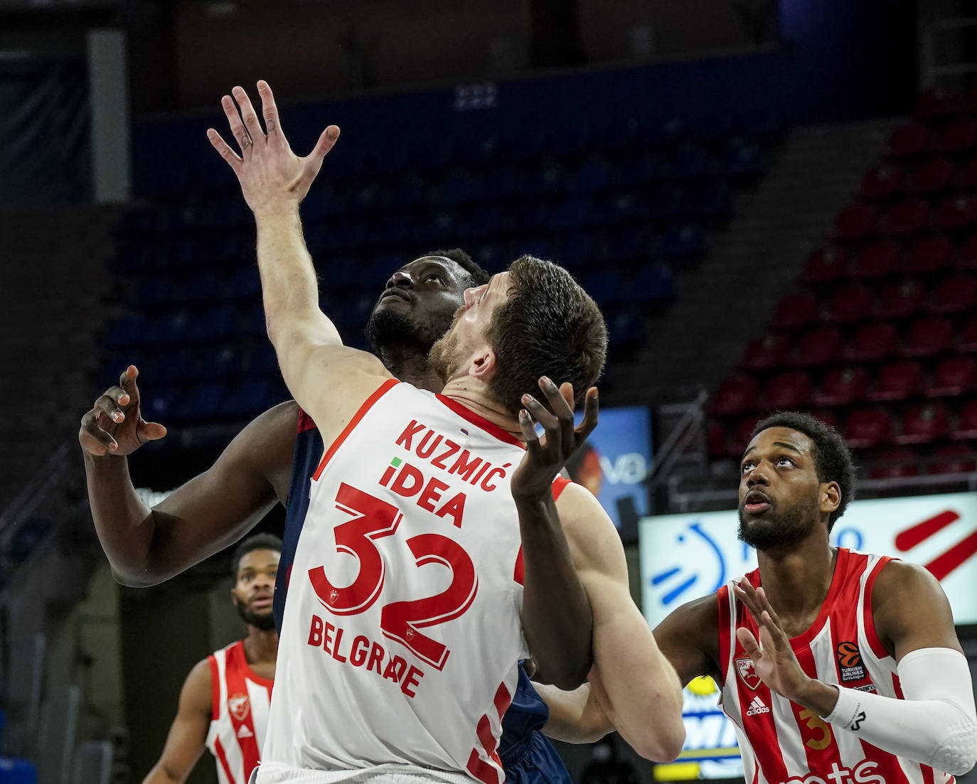 Fotos: Las mejores fotos del TD Systems Baskonia -Estrella Roja