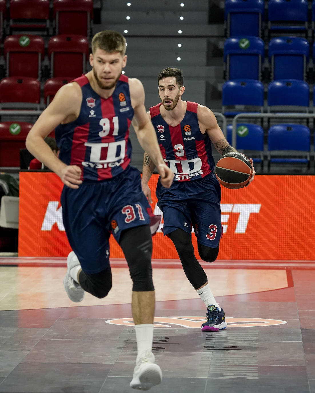 Fotos: Las mejores fotos del TD Systems Baskonia -Estrella Roja