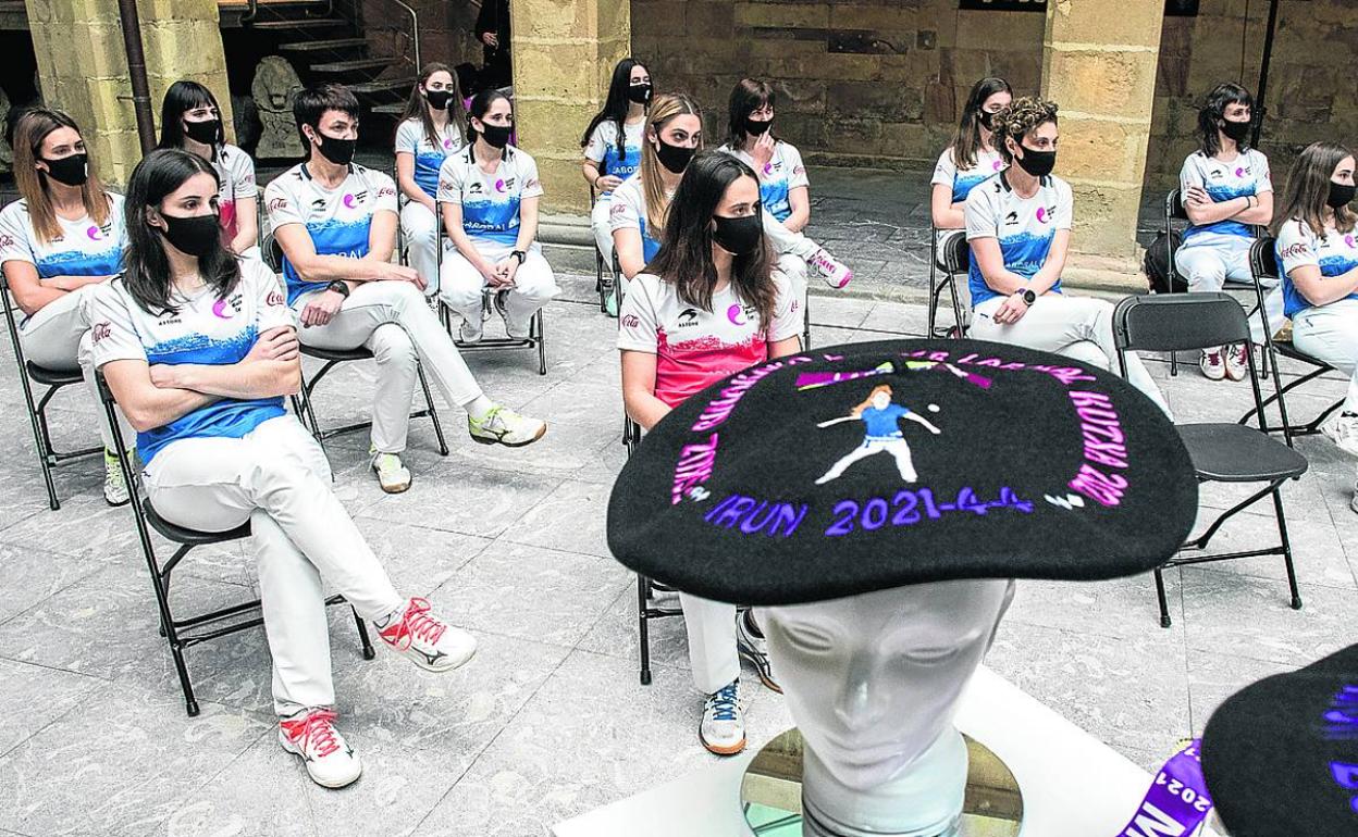 Presentación en el Euskal Museo de Bilbao. 