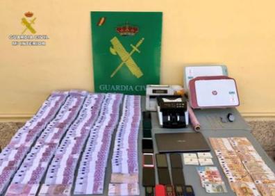 Imagen secundaria 1 - La Guardia Civil detiene a una banda que estafó con el método &#039;Rip Deal&#039; en Vitoria