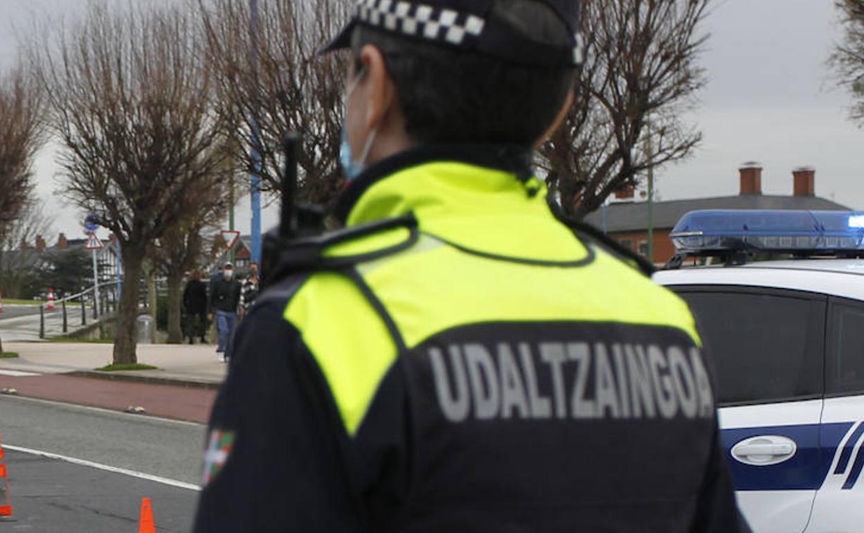 Detenido un camarero de un bar de Getxo por tráfico de drogas