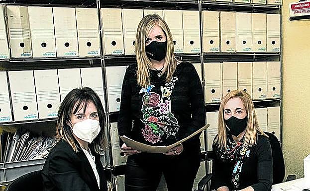 Tres profesionales de la asesoría Geslare.