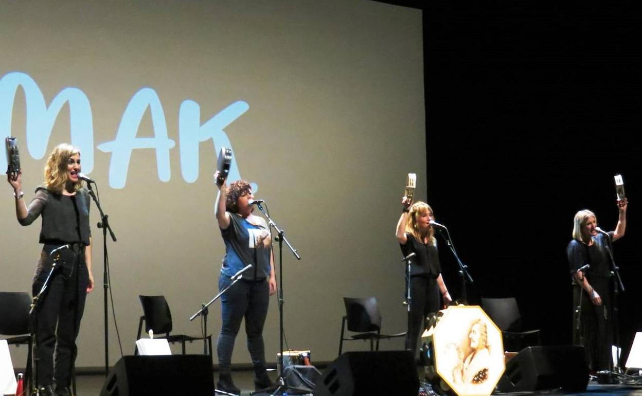 Amaia, Kristina, Alaitz y Maixa. 