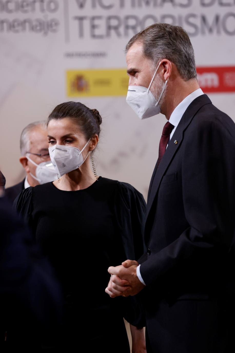 Fotos: La reina Letizia vuelve a confiar en Pertegaz y estrena una de sus prendas más especiales