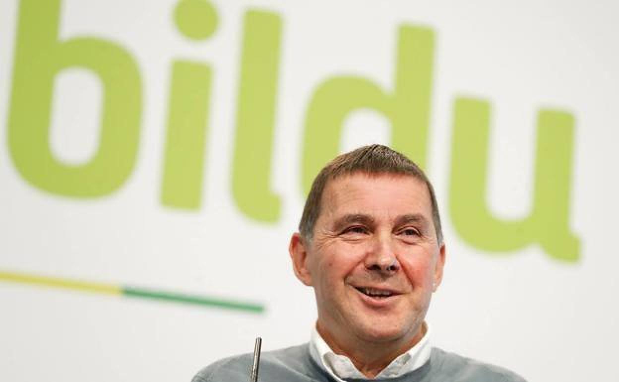 Bildu se desmarca de una iniciativa de Eudel para impedir los 'ongi etorris'