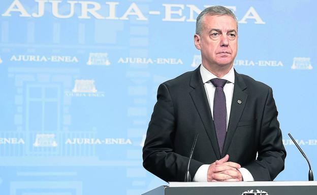 Urkullu anunció un paquete de medidas que mantenía aoierto el comercio y permitía la movilidad. Pronto quedó en papel mojado. 