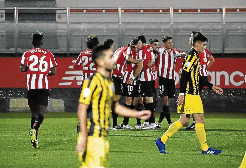 Al Barakaldo solo le vale la victoria ante un Bilbao Athletic lanzado