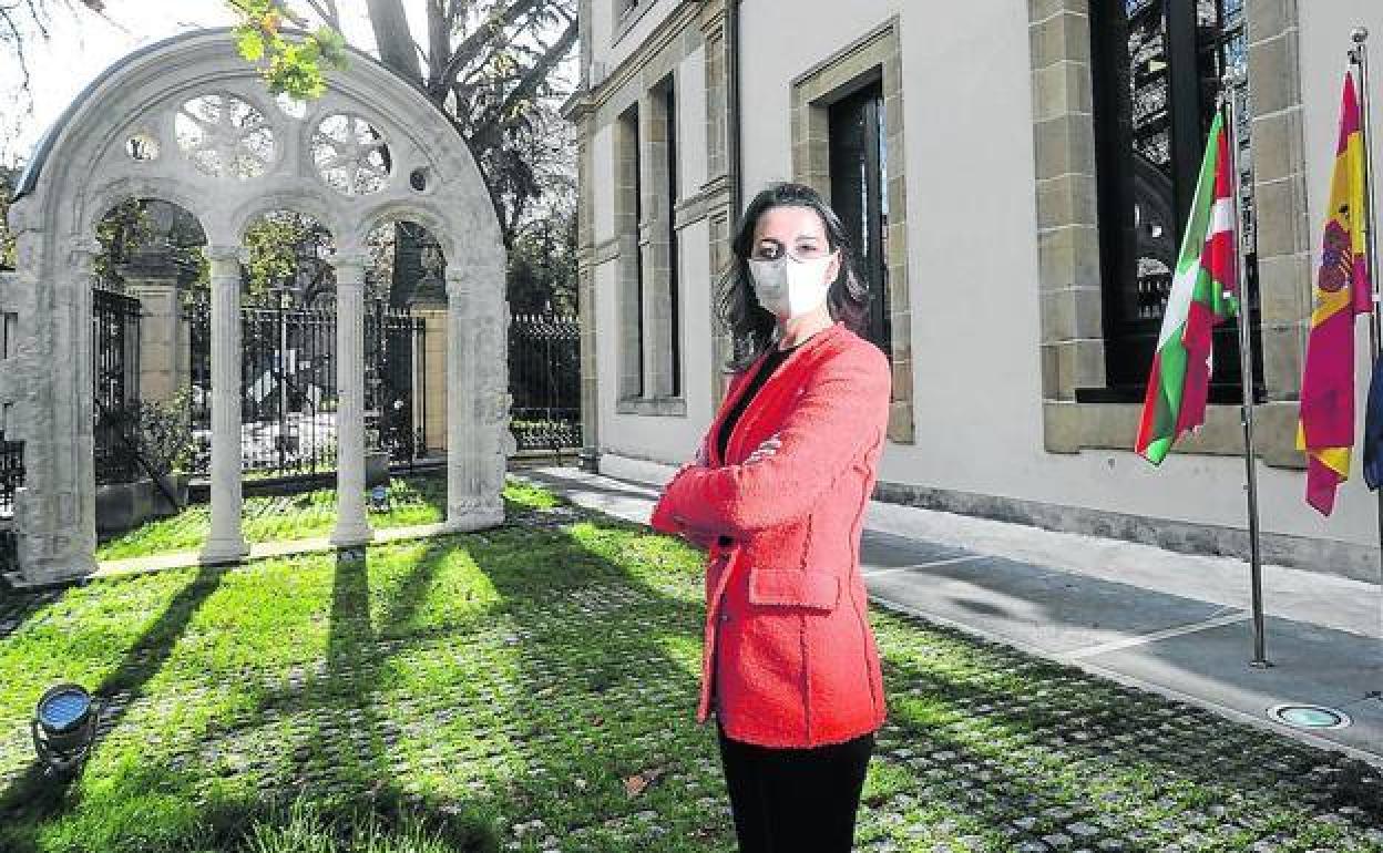 Inés Arrimadas en el Parlamento vasco. 