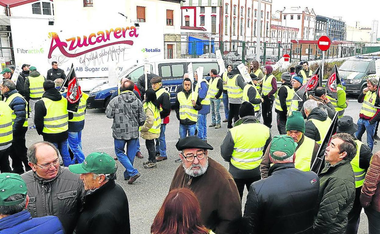 Azucarera deberá pagar 1.190.000 euros a los agricultores que entregan remolacha en Miranda