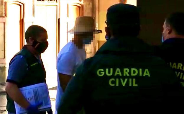 Nacho Vidal, el día que que arrestado por la Guardia Civil en relación con la muerte del fotógrafo.