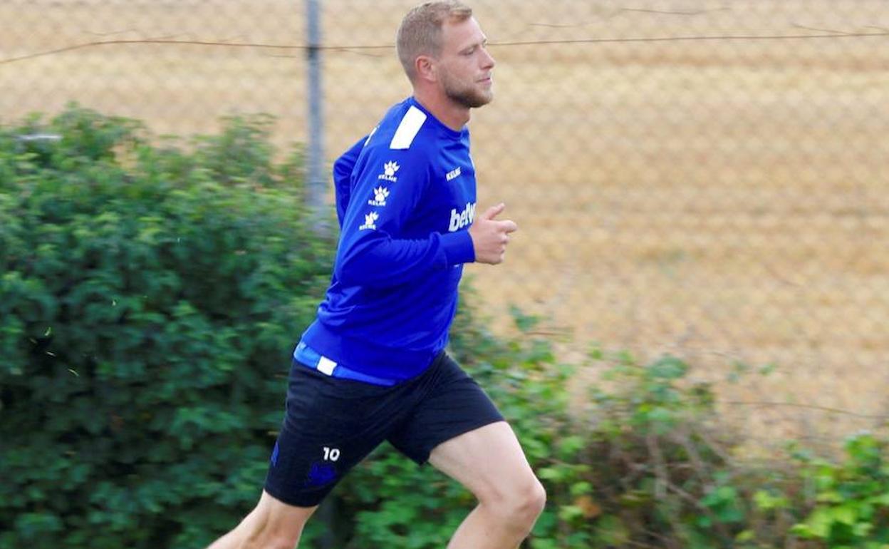 Guidetti, durante un entrenamiento en las instalaciones de Ibaia. 