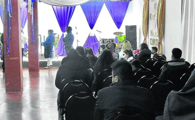 La celebración, que carecía de permiso, se desarrolló en una de las naves cercanas a la antigua fábrica de Artiach.