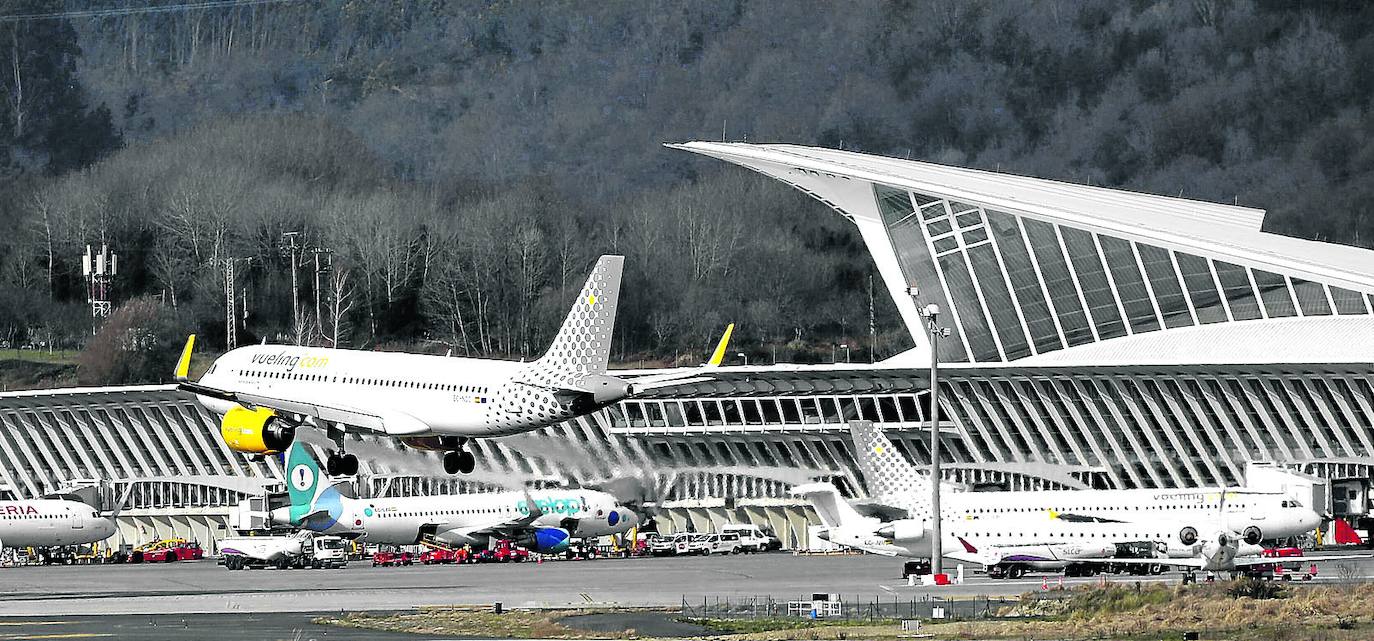 Loiu intentará remontar el vuelo este verano con 16 aerolíneas y 45 destinos