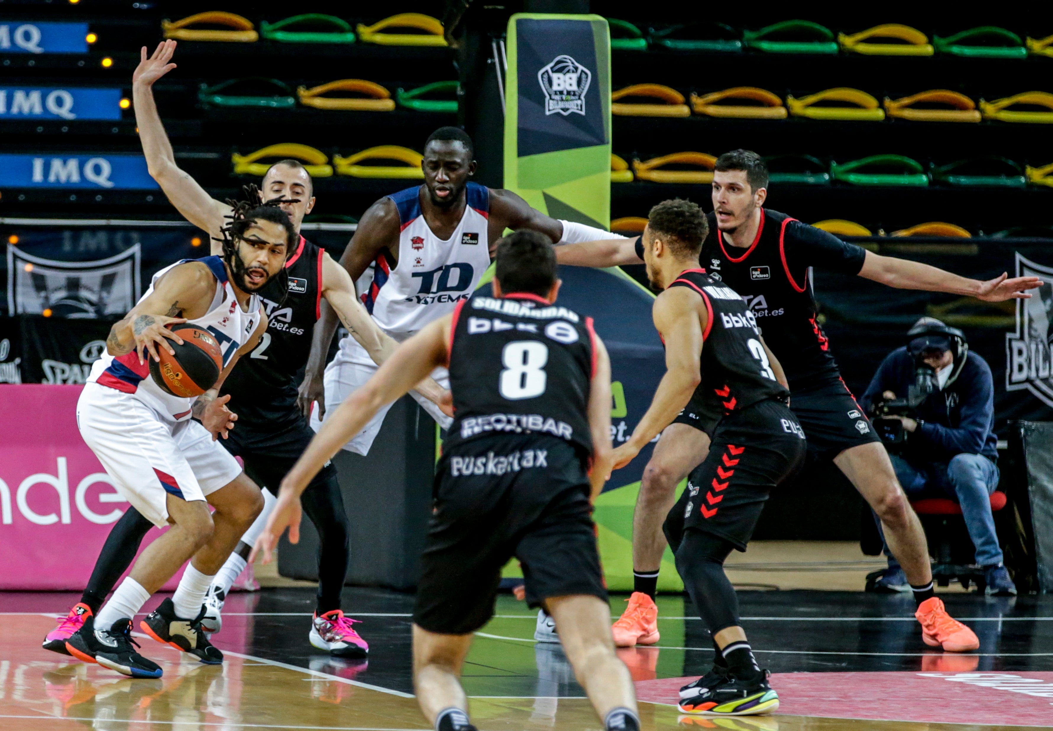 Fotos: Las mejores imágenes del Bilbao Basket-Baskonia