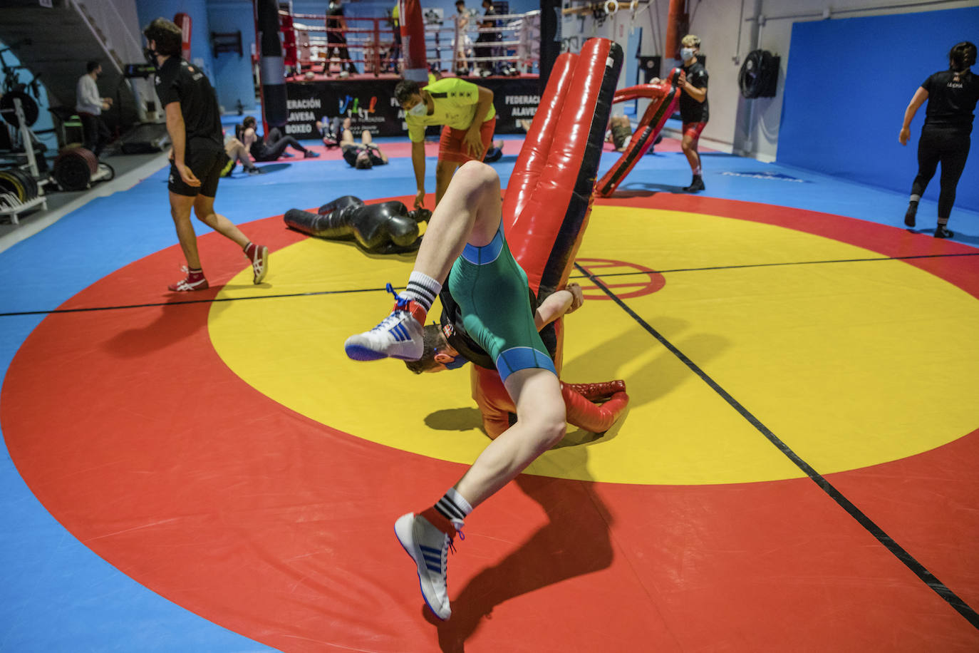 Varios jóvenes, durante un entrenamiento