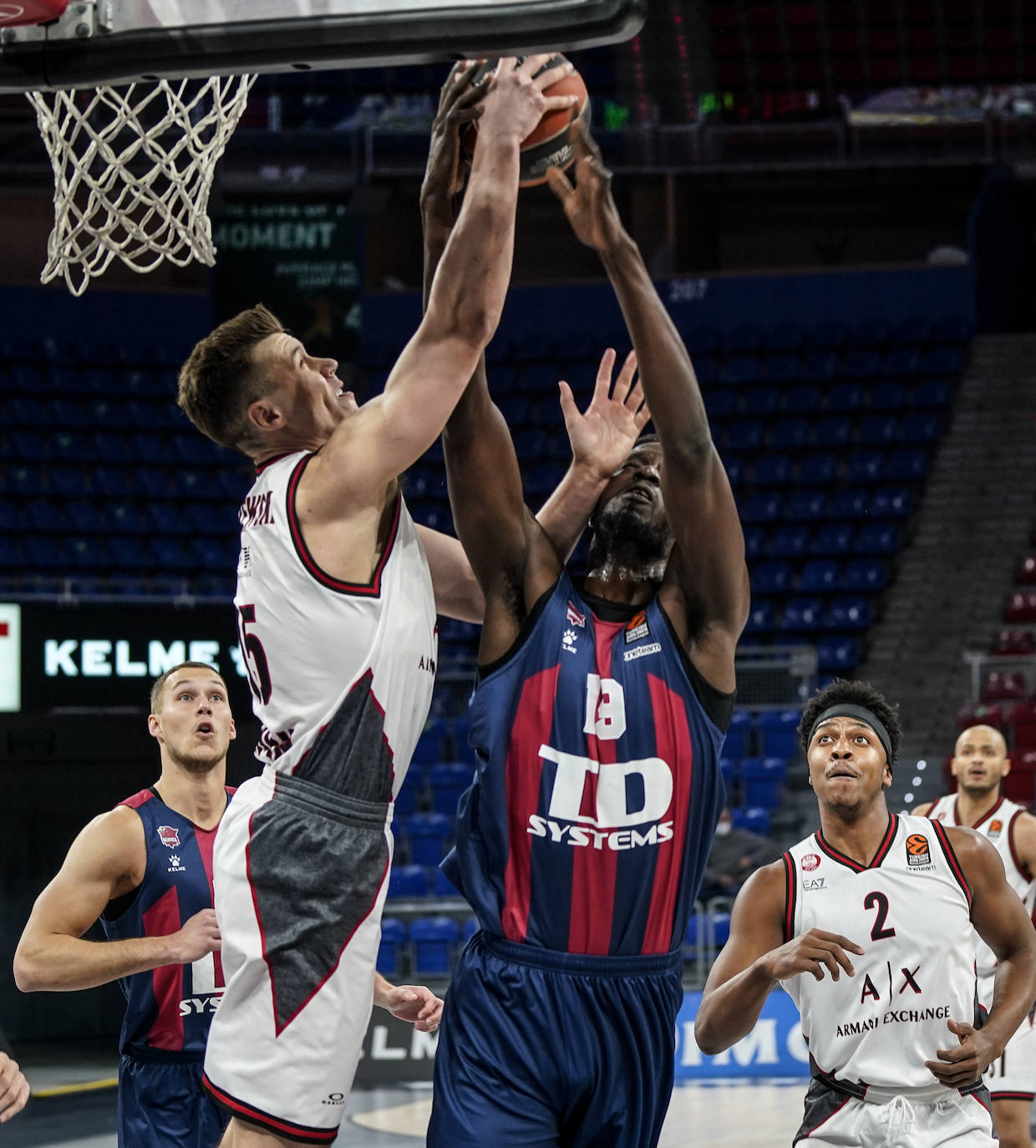 Fotos: Las mejores imágenes del Baskonia - Milán