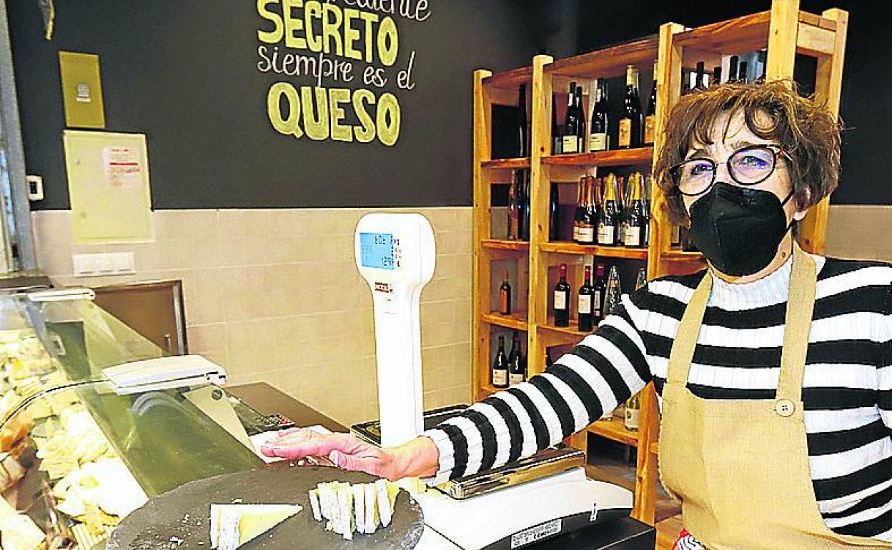 La Quesorería. Inma Vargas echó a rodar ayer un proyecto muy personal con el que acercar el mundo de los quesos a los consumidores. 