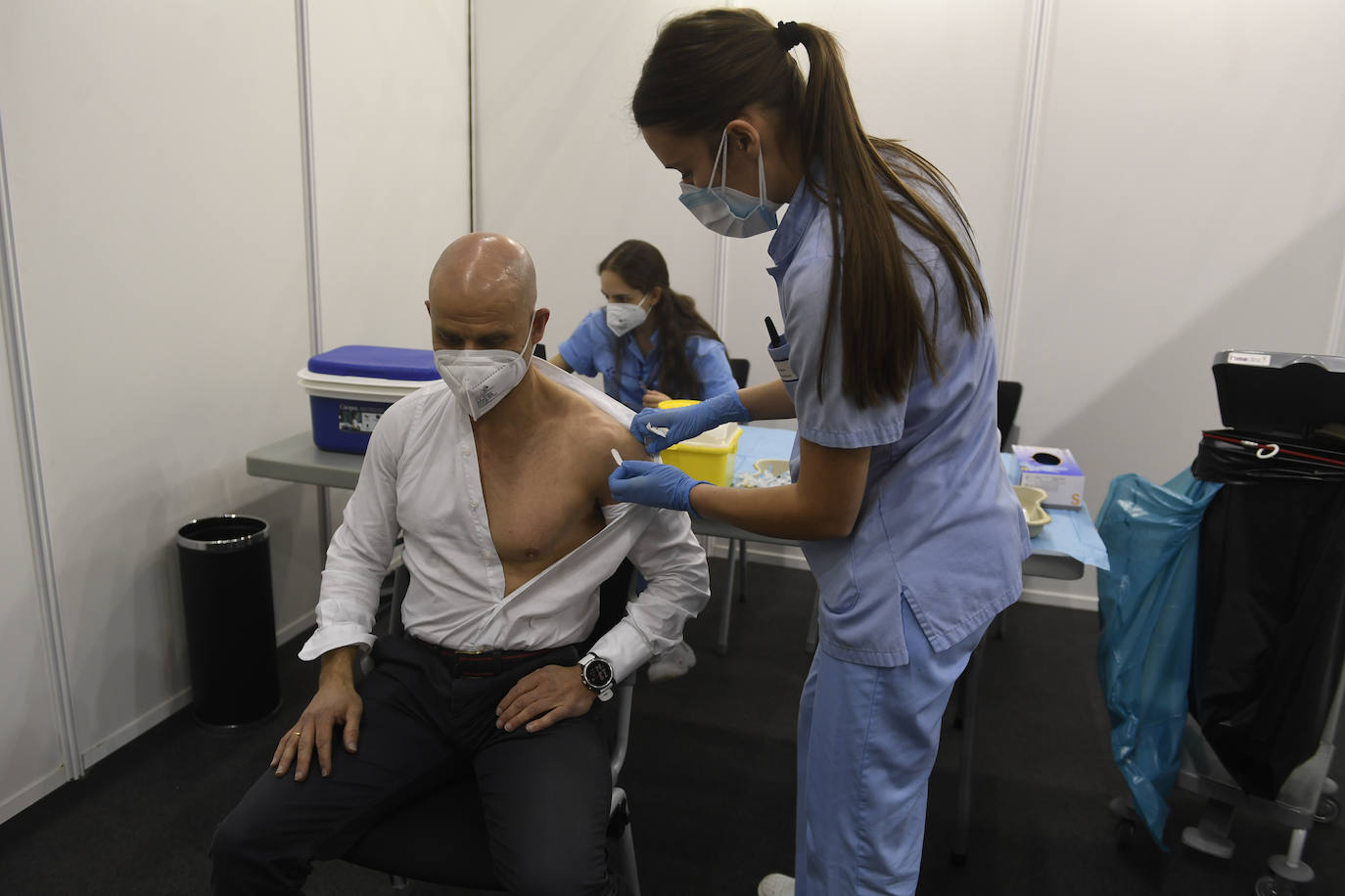 Fotos: Así ha sido el primer día en el vacunódromo de La Casilla