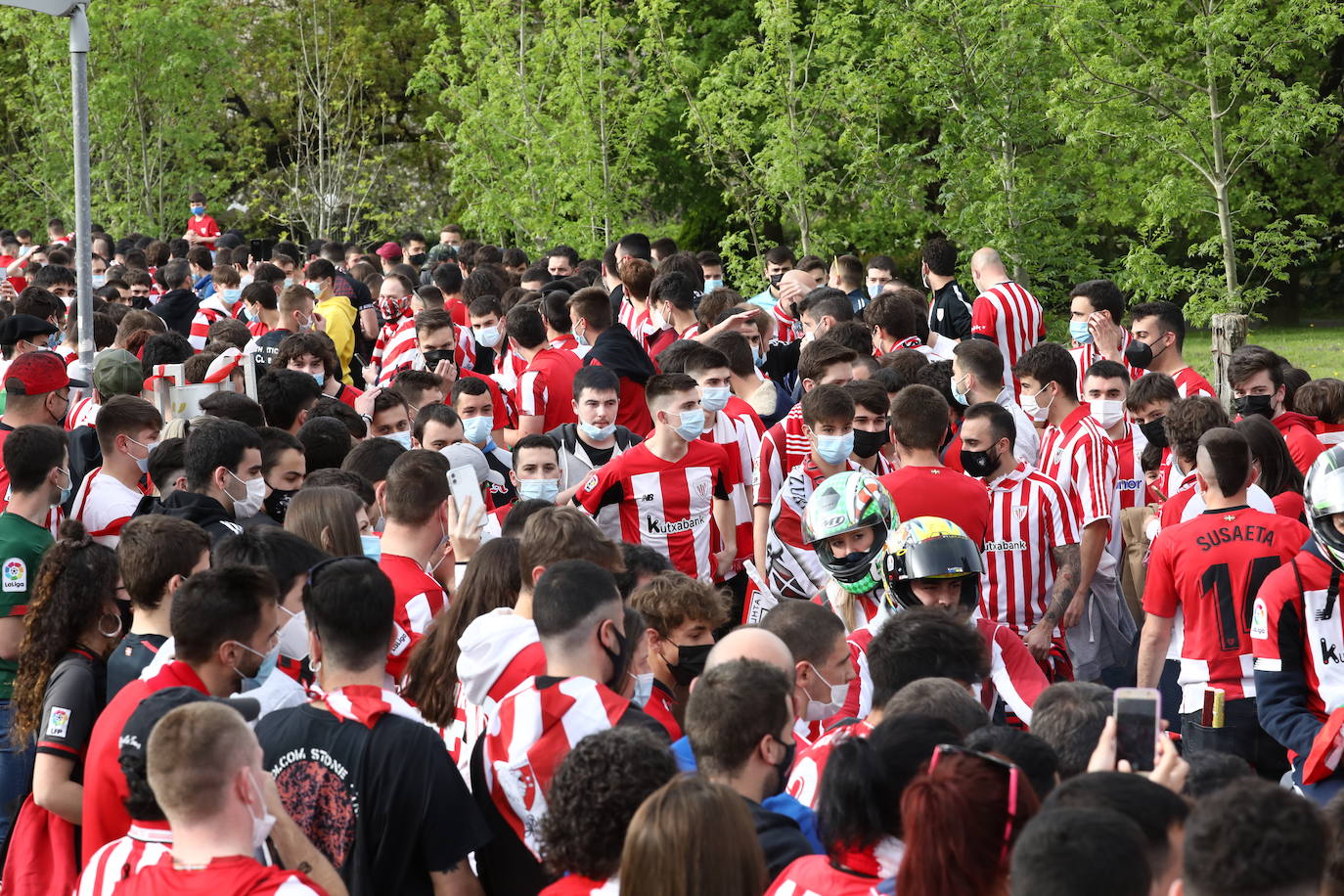 Fotos: Gran despedida a los jugadores del Atheltic en Lezama