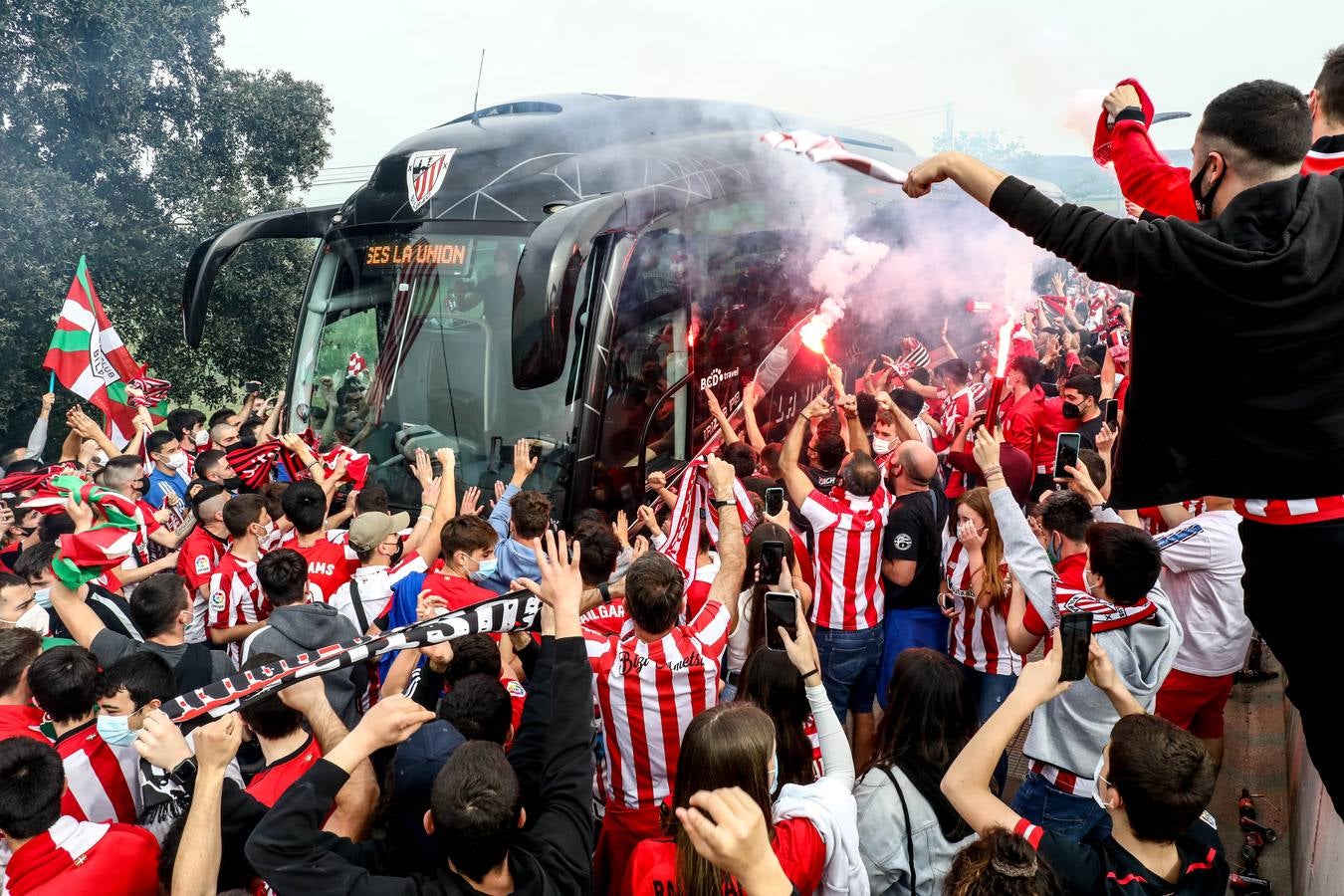 Fotos: Gran despedida a los jugadores del Atheltic en Lezama