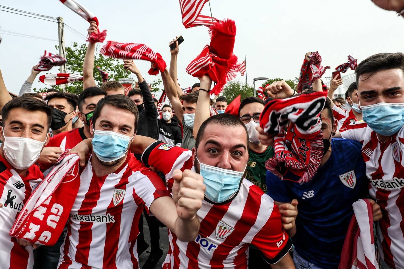 Fotos: Gran despedida a los jugadores del Atheltic en Lezama