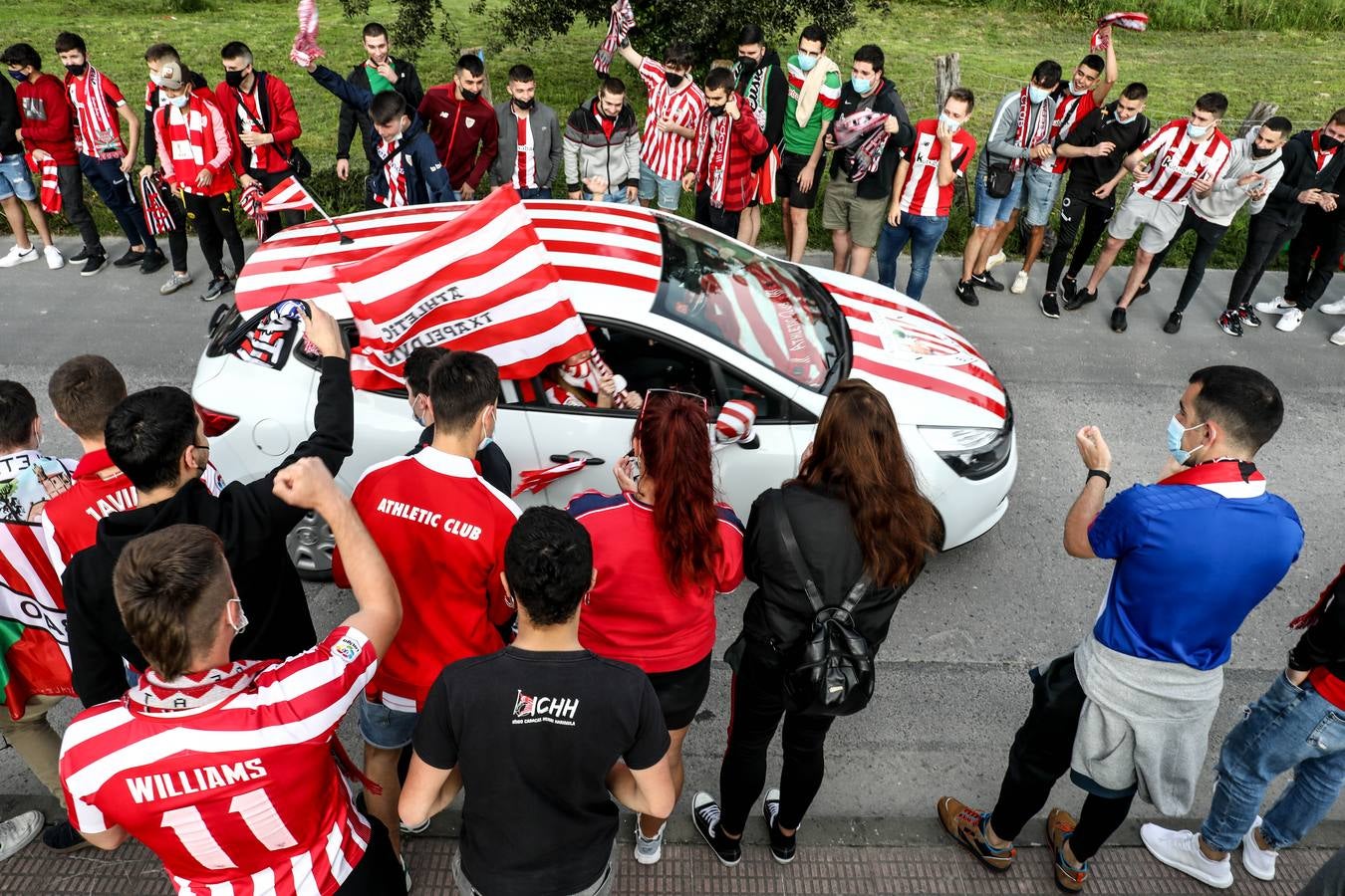 Fotos: Gran despedida a los jugadores del Atheltic en Lezama