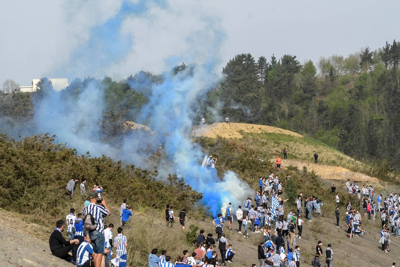 Fotos: Así fue la masiva despedida de los aficionados a la Real Sociedad