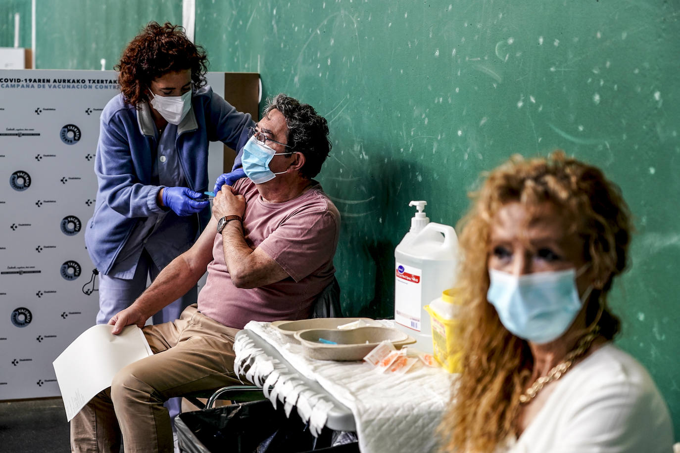 Fotos: Arranca la inmunización en el &#039;vacunódromo&#039; de Lakua
