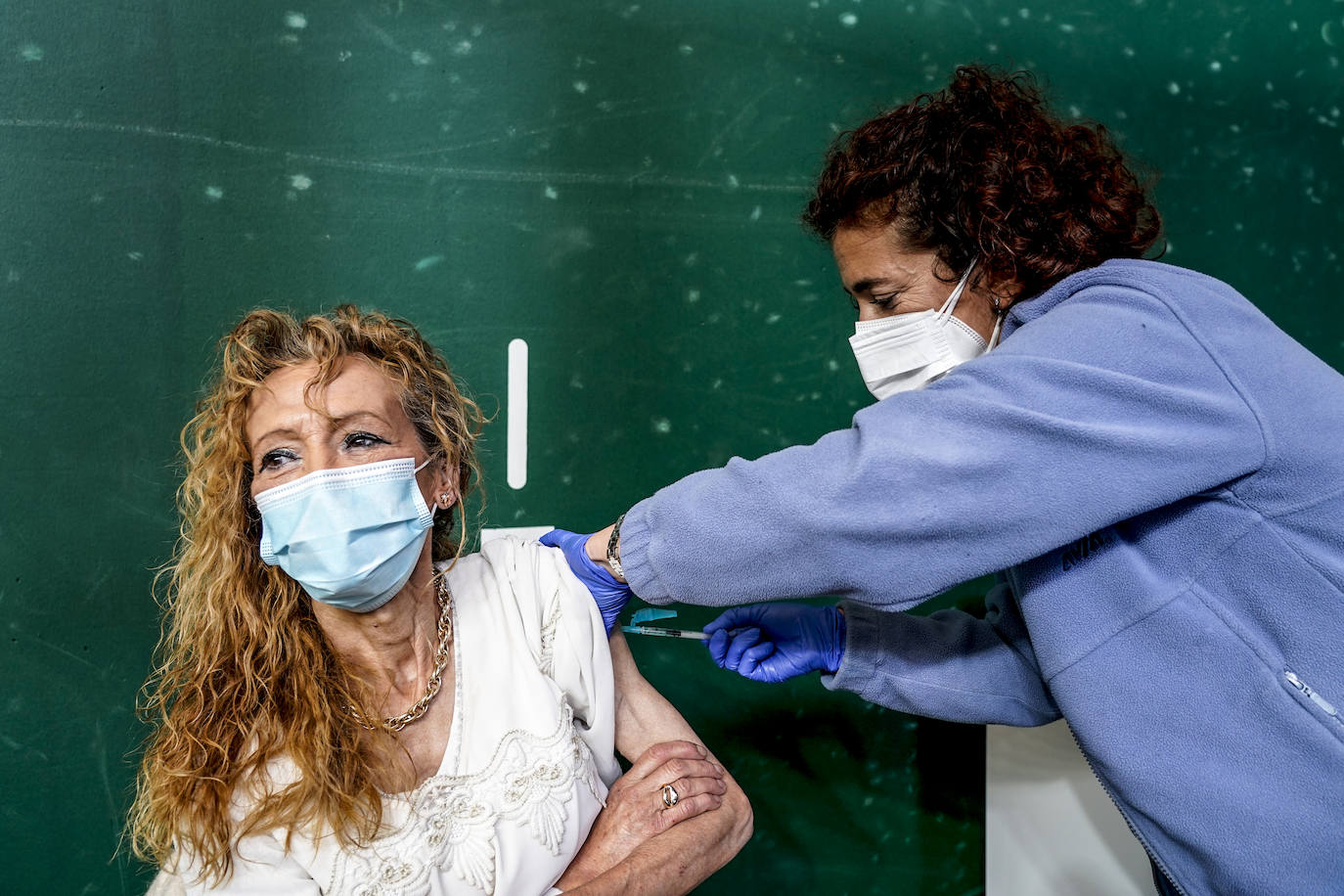 Fotos: Arranca la inmunización en el &#039;vacunódromo&#039; de Lakua
