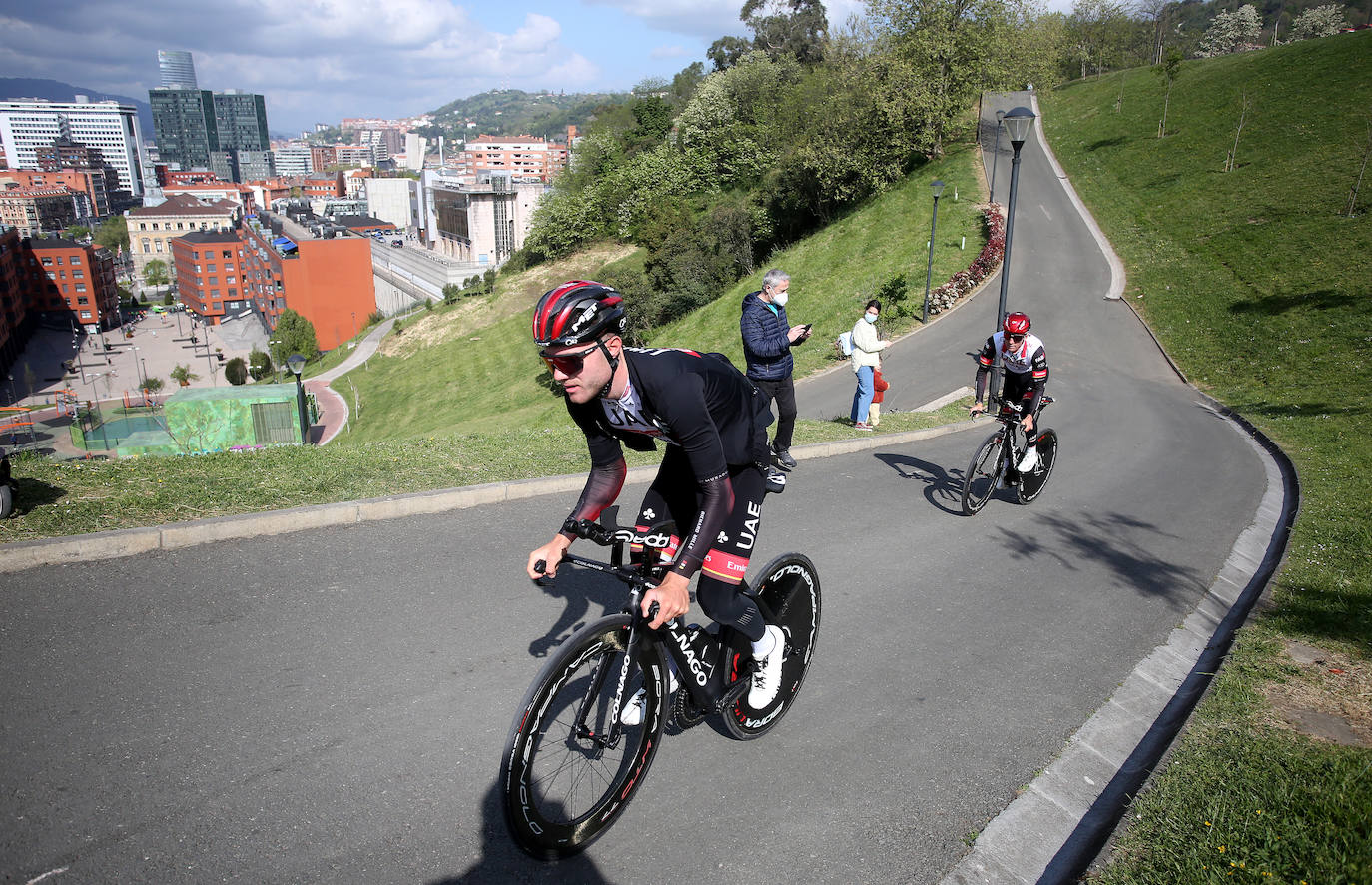 Fotos: La Itzulia echa a andar