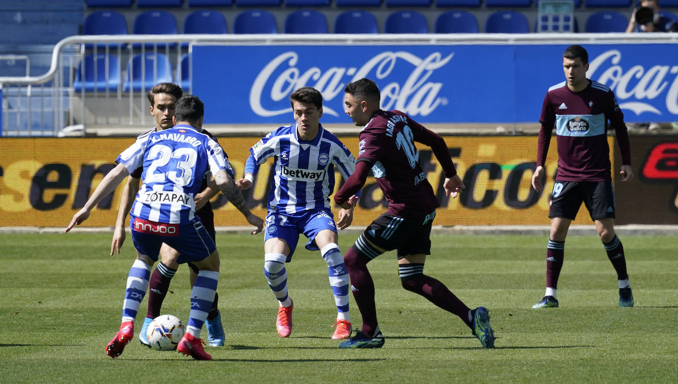 Fotos: Las mejores imágenes del Alavés - Celta de Vigo