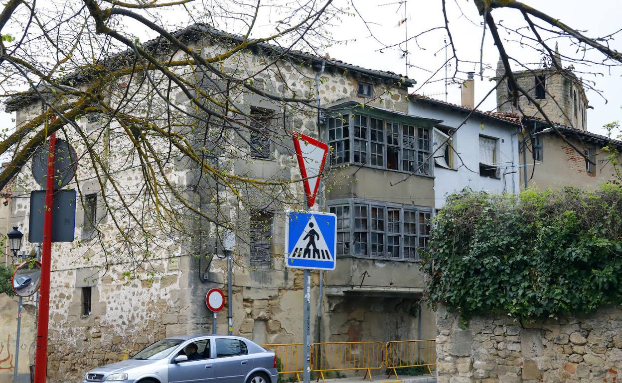 Aspecto que presentan los miradores con vistas a la calle Oroncillo.