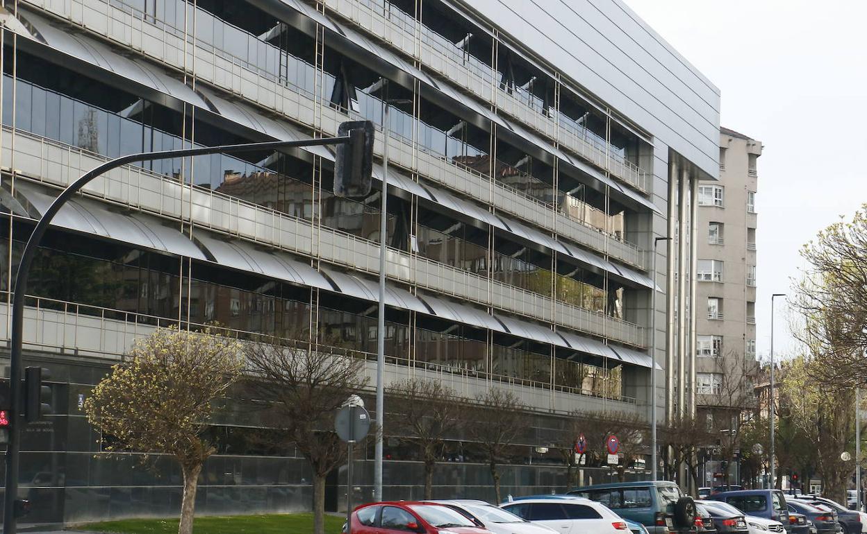 El juicio se está celebrando en el Palacio de Justicia de Vitoria. 