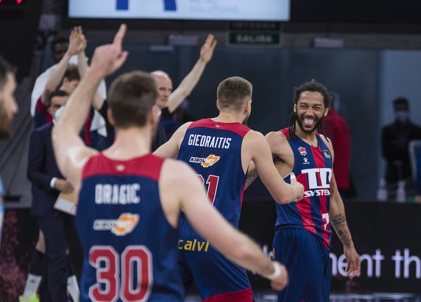 Fotos: Las mejores fotos del Baskonia - Estudiantes