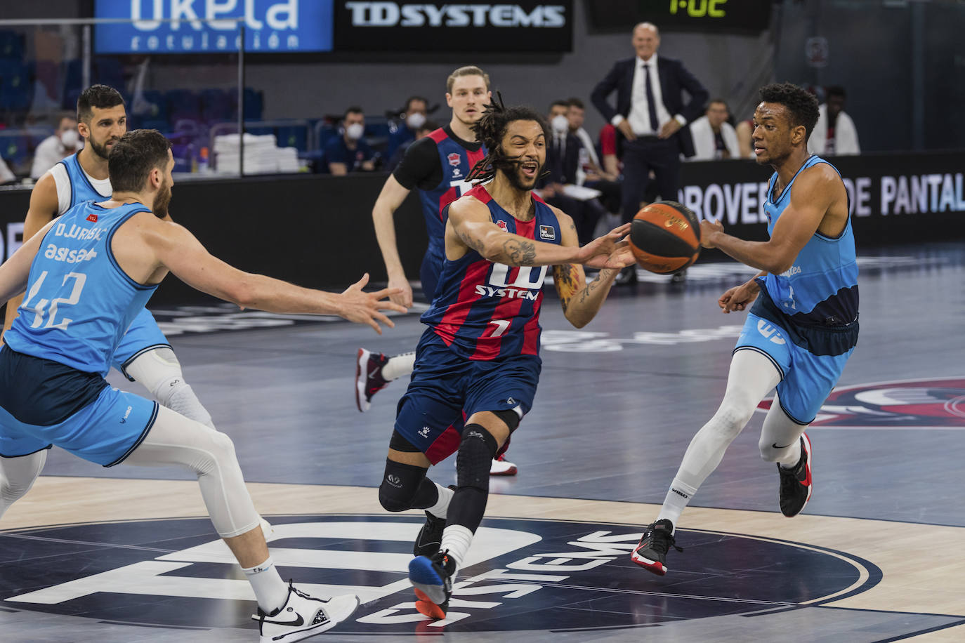 Fotos: Las mejores fotos del Baskonia - Estudiantes