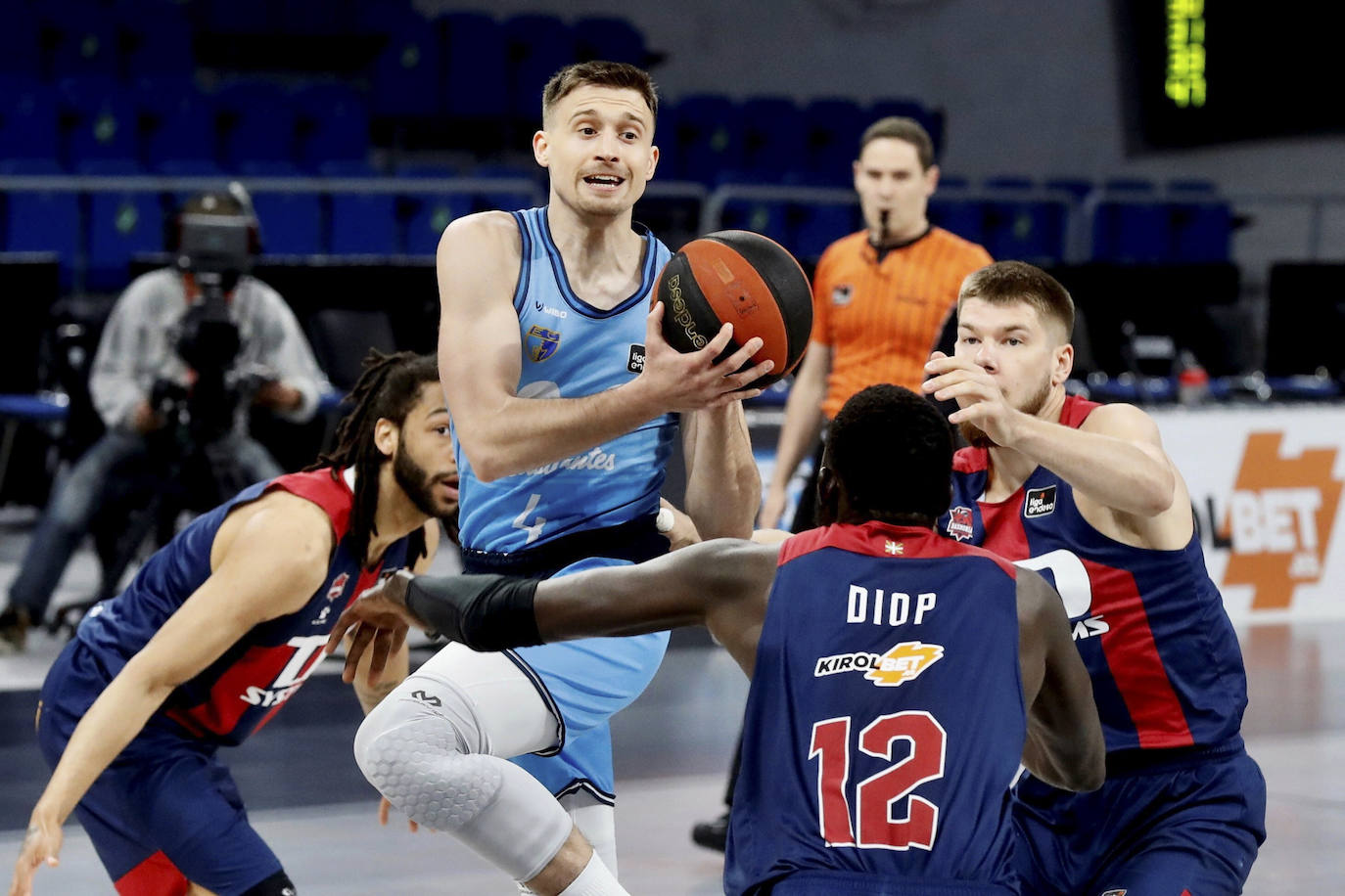 Fotos: Las mejores fotos del Baskonia - Estudiantes