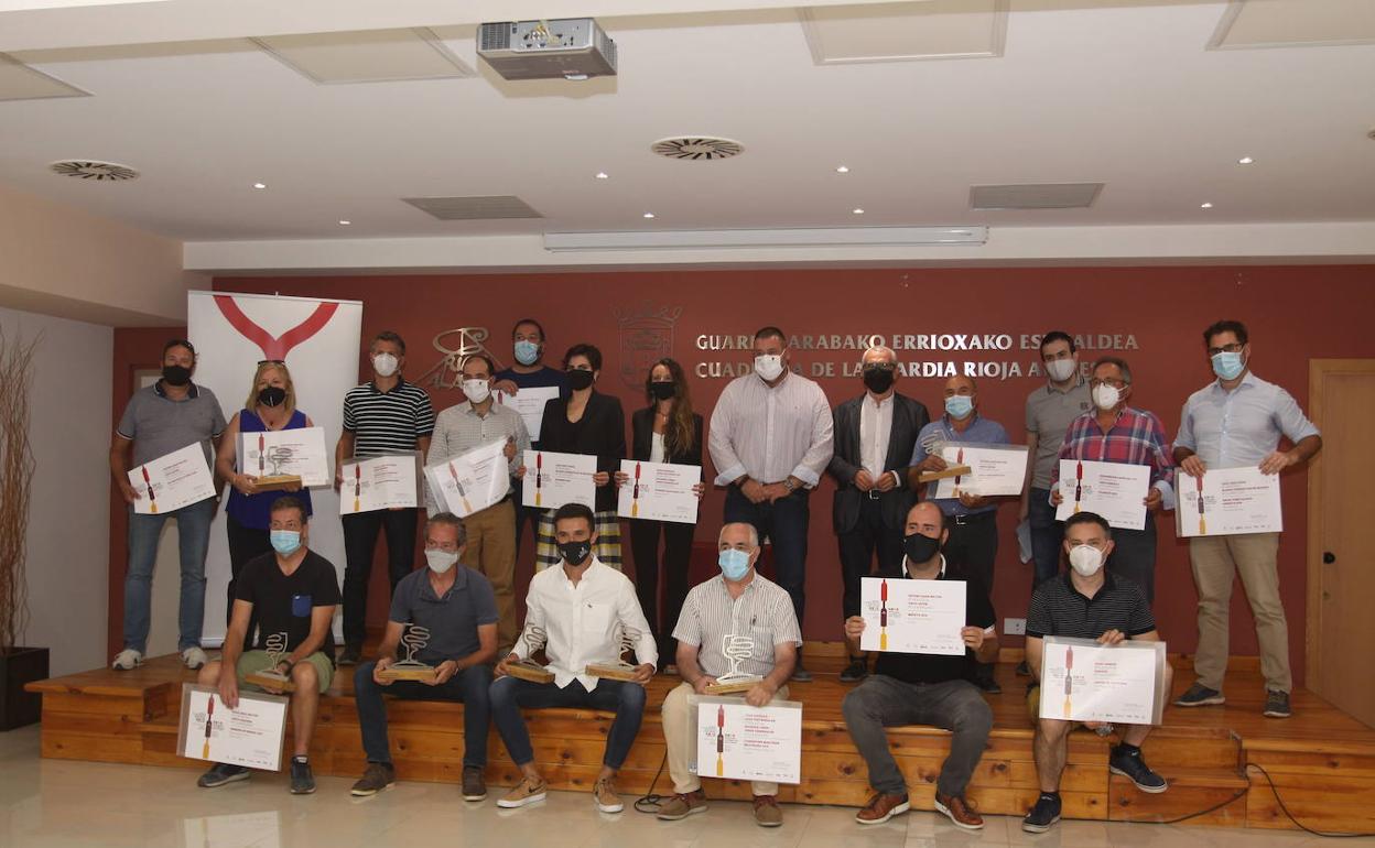 Entrega de premios del concurso de vinos del año pasado. 