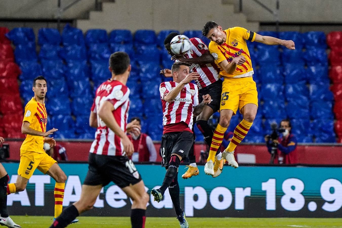 Fotos: Las mejores imágenes de la final de copa entre el Athletic y el Barcelona