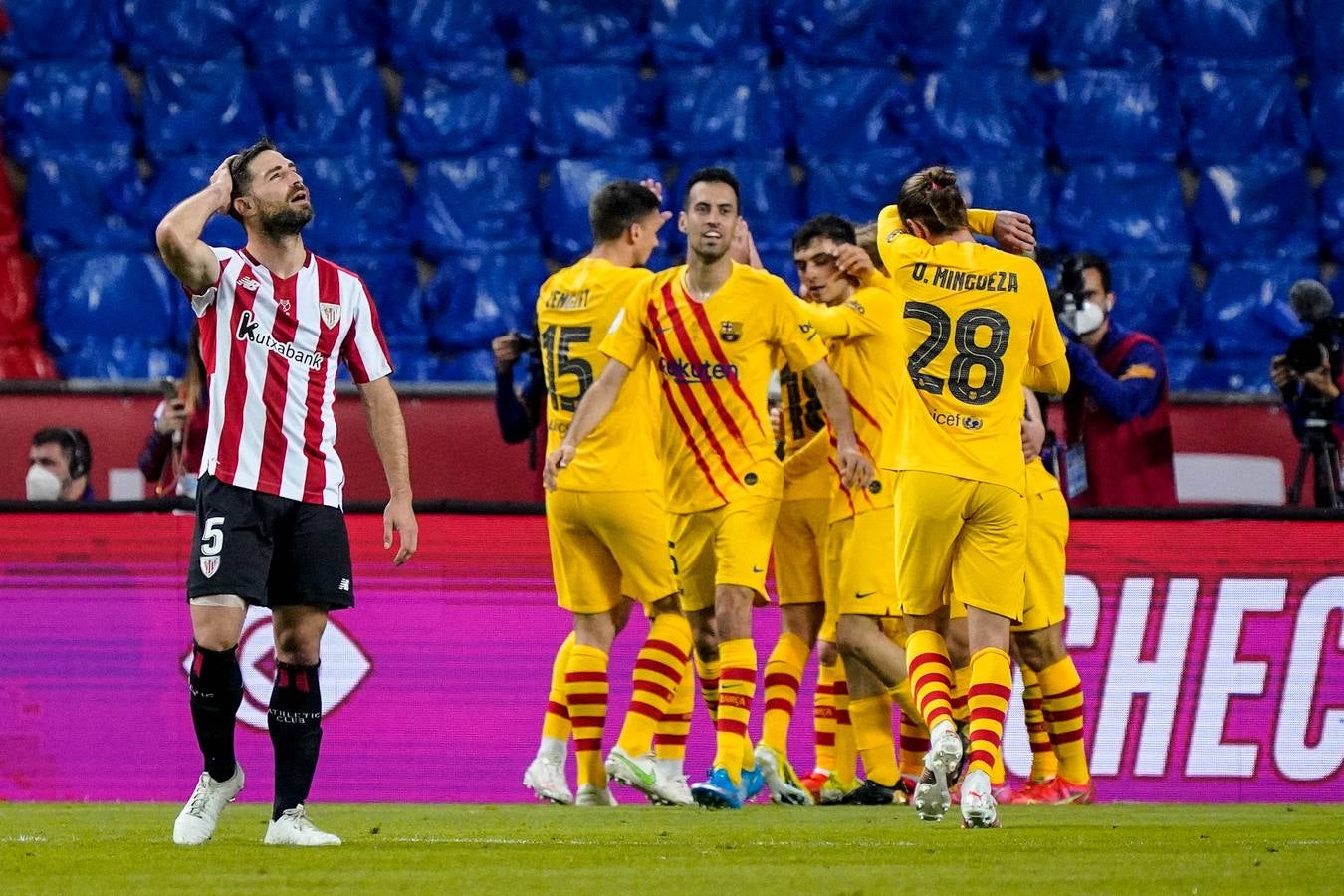 Fotos: Las mejores imágenes de la final de copa entre el Athletic y el Barcelona